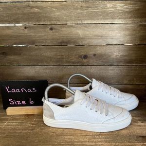 Womens Kaanas White Peppled Leather Comfort Casual‎ Shoes Sneakers Size 6 M